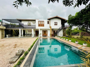 The Villa Kalbashi Kotte - Luxury Stay with Swimming Pool